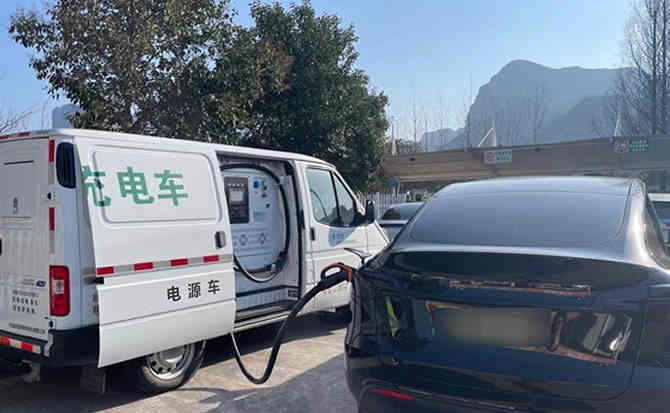 嘉陵区汽车搭电